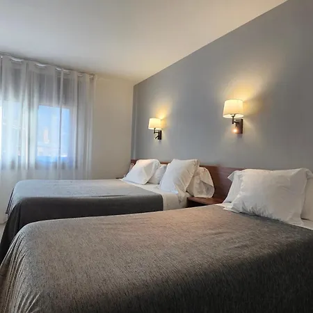 Hotel Les 7 Claus-3